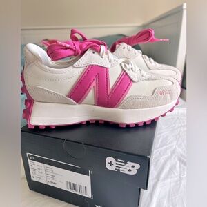 Figs x New Balance 327